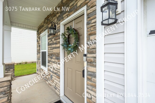 Building Photo - 3075 Tanbark Oak Ln NW