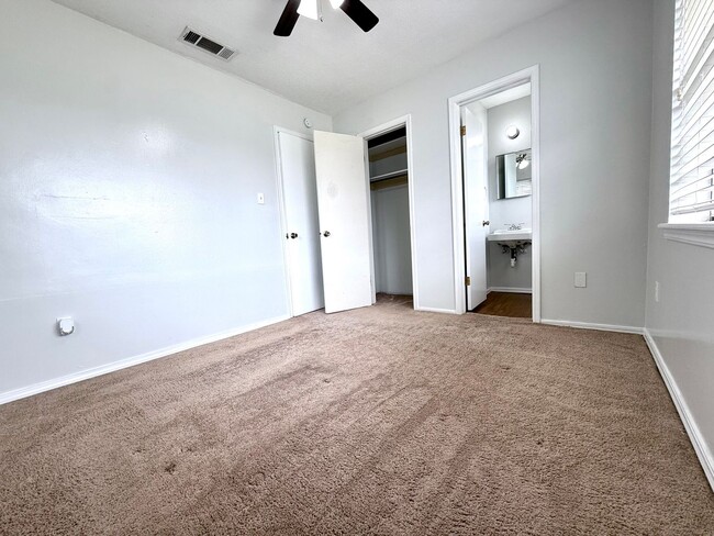 Building Photo - Great 3BD 1.5BA Home in Edmond!!
