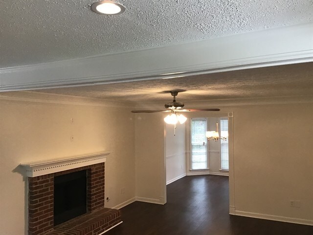 Building Photo - 999 Merrimac Way