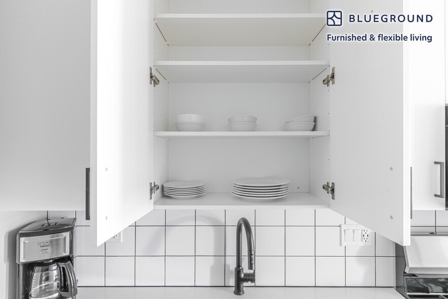 Building Photo - 61 W Erie St