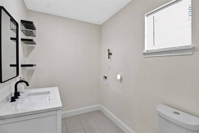 Building Photo - 7725 Avenue H