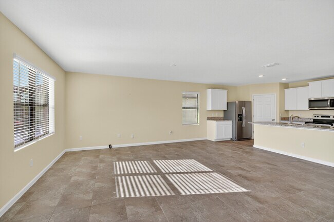 Building Photo - 6580 Canterbridge Dr