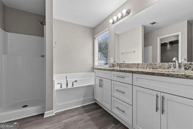 Building Photo - 119 Misty Grove Ln