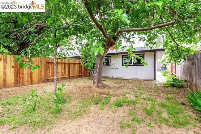 Building Photo - 10132 Rockingham Dr