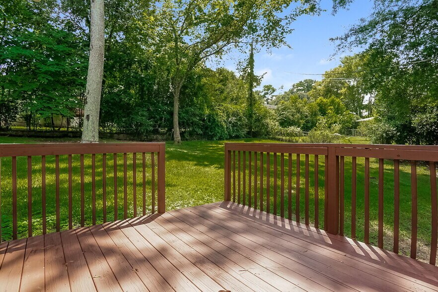 Building Photo - 941 Martinwood Cir