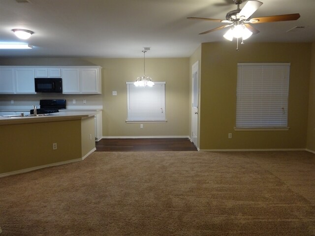Building Photo - 10431 Trail Ridge Ct