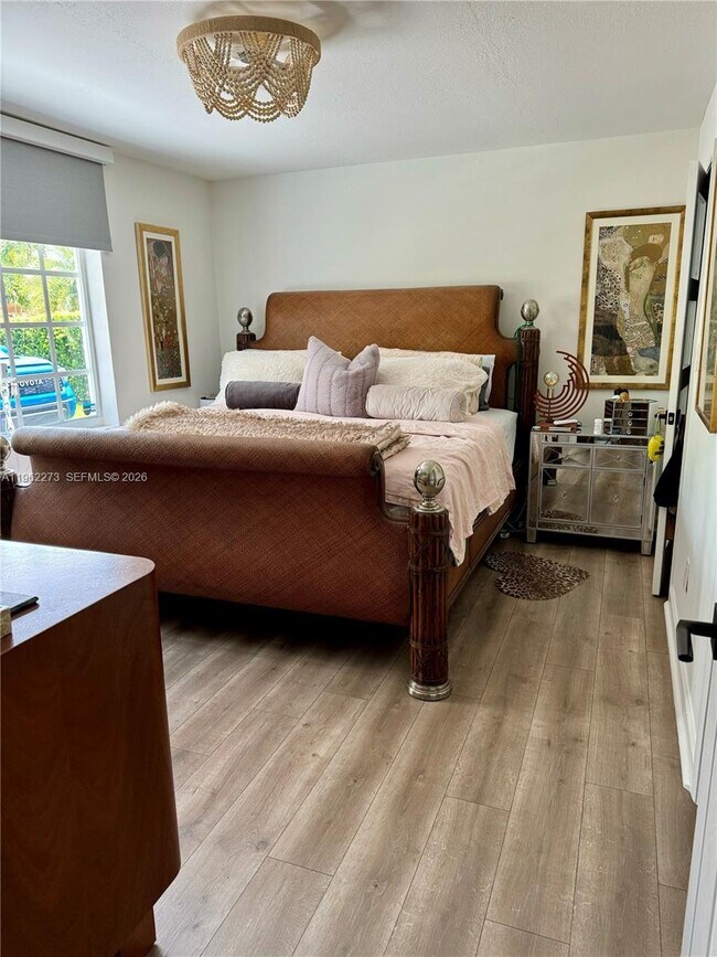 Building Photo - Southwest 46th Street, Miami, FL 33175 - 4 BR 2 BA house