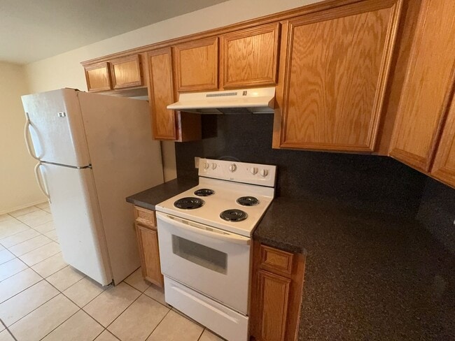 Building Photo - 4002 Eula Bea Ct