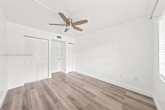 Building Photo - 4384 NW 9th Ave