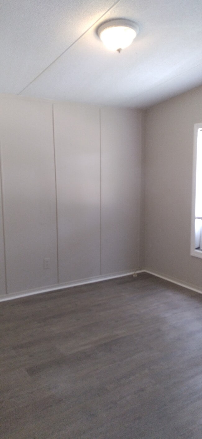 Building Photo - 77017 Deer Ln