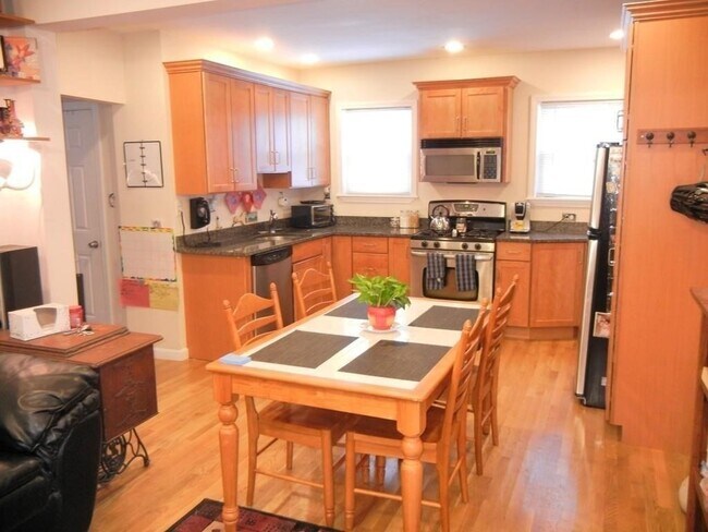 Primary Photo - 4 Bearse Ave