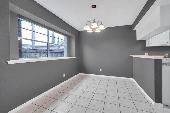Building Photo - 14830 Keelby Dr