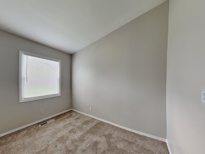 Building Photo - 120 Brookside Dr