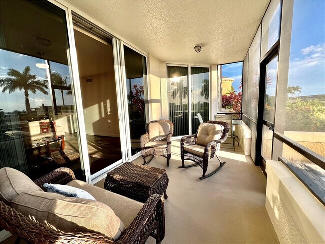 Building Photo - 3321 Sunset Key Cir