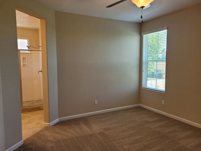 Building Photo - 7601 Dennis Wallace Ln