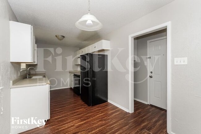 Building Photo - 1409 Harrison Ln