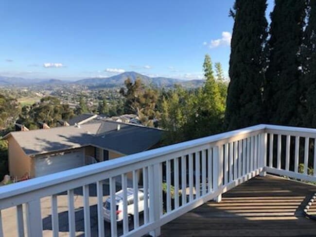 Building Photo - 3 Bed-2 Bath Single Story Home in the desired Windsor Hills neighborhood of La Mesa