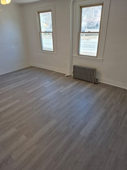 Building Photo - 98 Columbia St