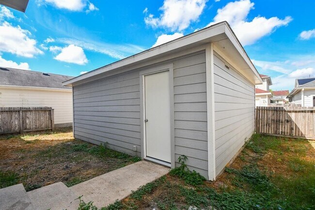 Building Photo - 20638 Patriot Park Ln