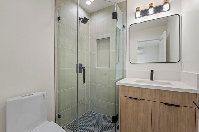 Building Photo - Charming 3 Bedroom Home for Rent in Los Angeles