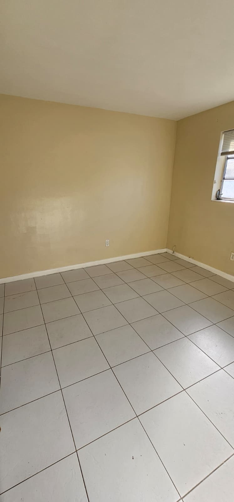 Building Photo - 4117 SW 24th St