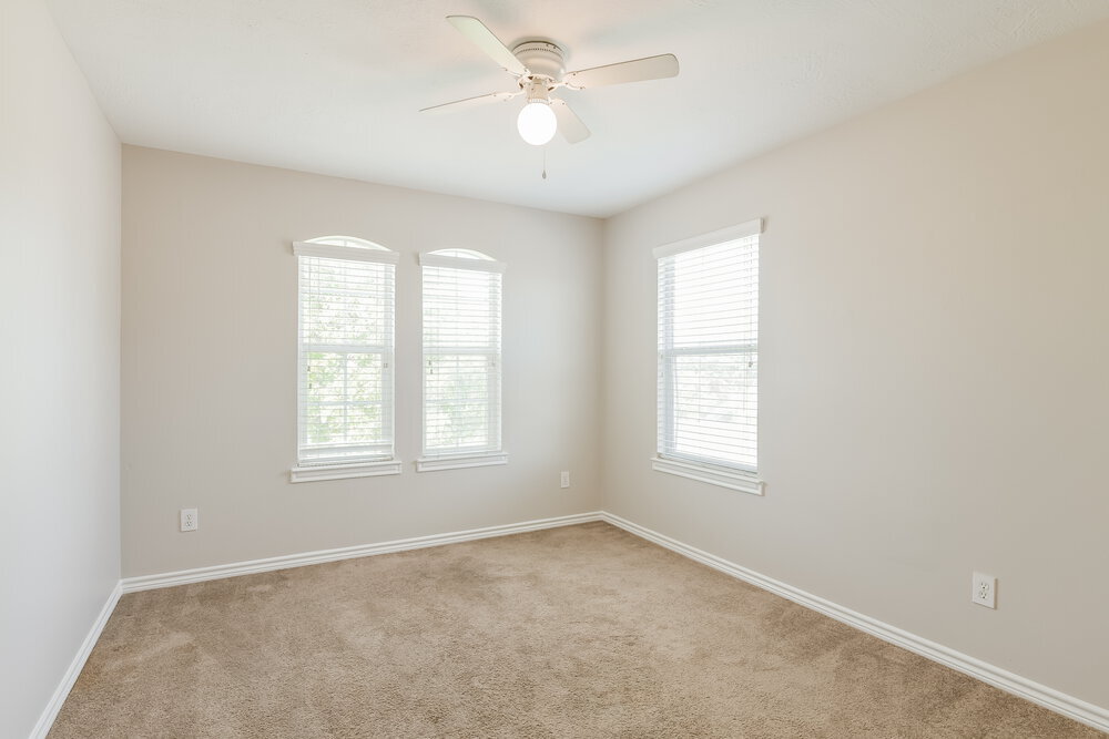 Building Photo - 19811 Lindenwick Ct