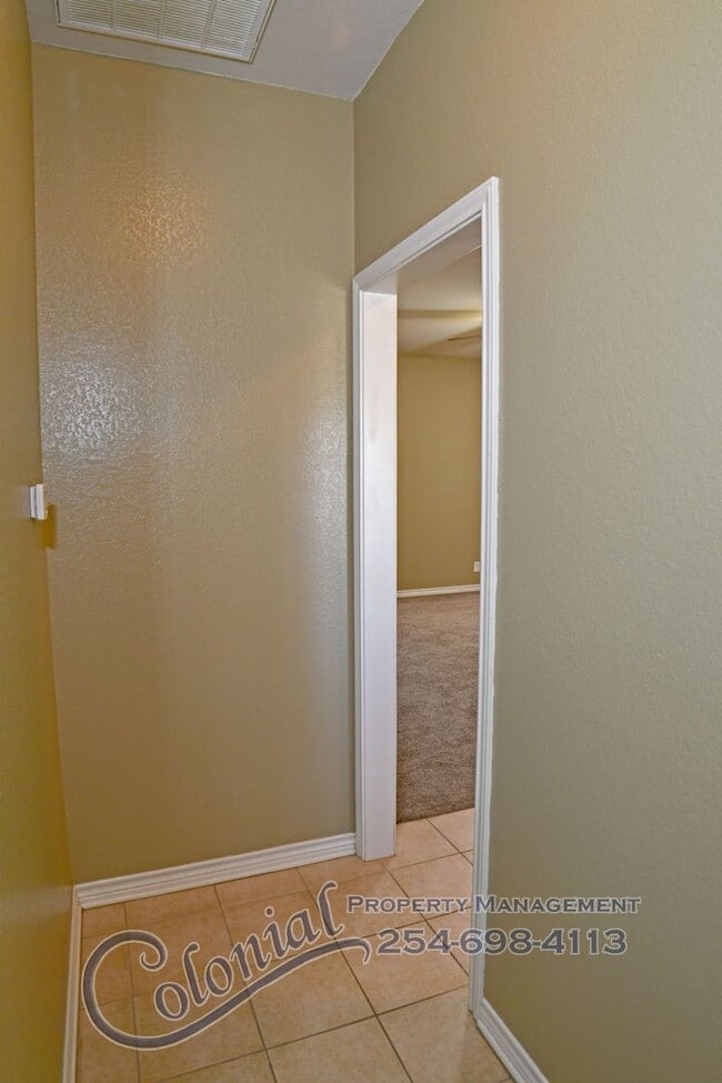 Building Photo - AVAILABLE SOON!