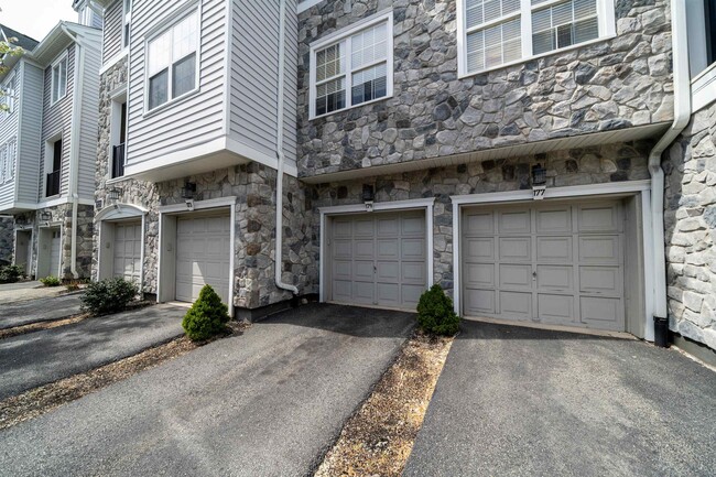 Building Photo - 179 Winchester Ct