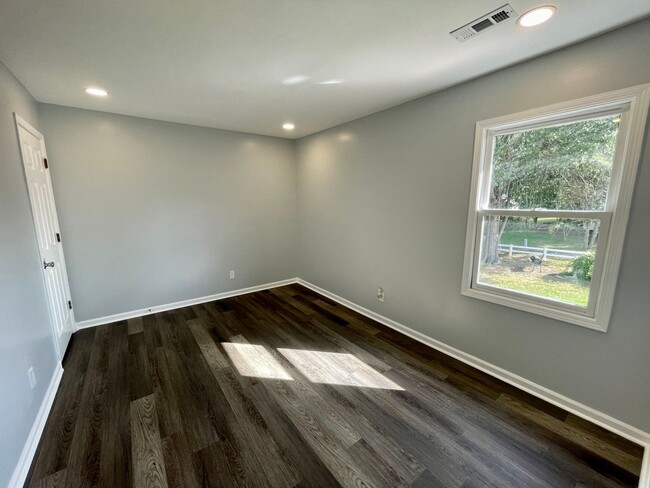 Building Photo - Gorgeous One of a Kind Home! - Available Now!