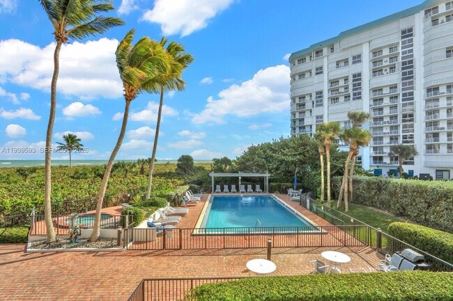 Building Photo - 2800 N Hwy A1A