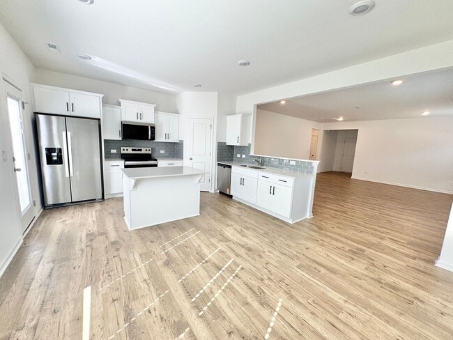 Building Photo - 107 Cougar Ln