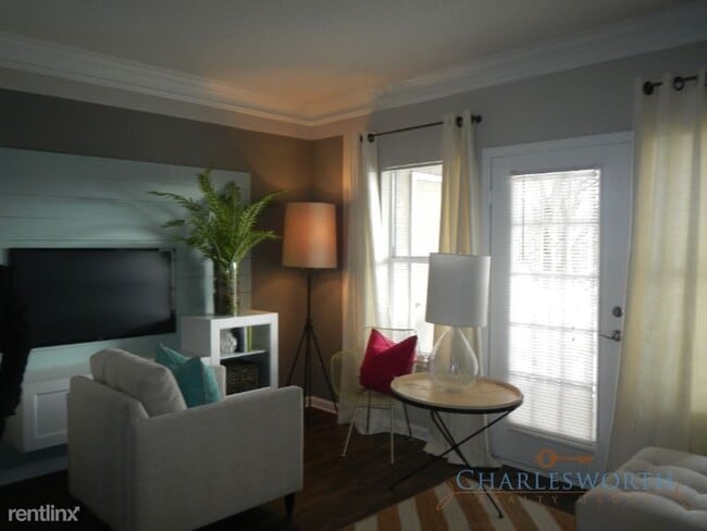 Building Photo - 2 br, 2 bath Townhome - Piedmont
