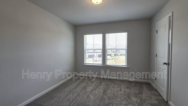Building Photo - 285 Broomside Ave