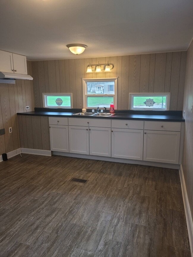 Primary Photo - 5051-5081 Citrus Rd NW