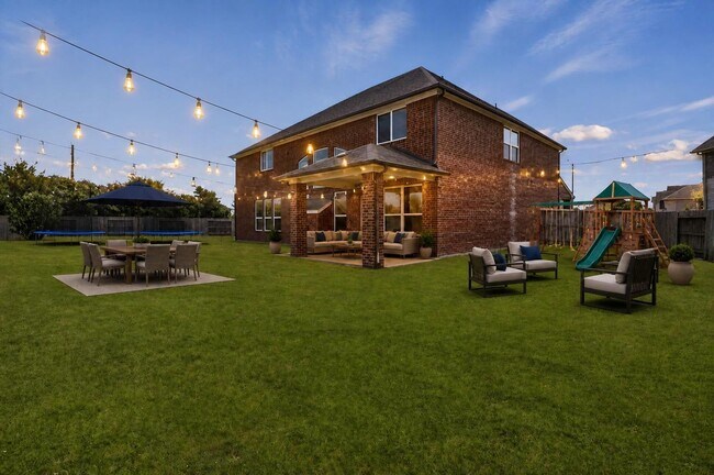 Building Photo - 2203 Rocky Shores Ln