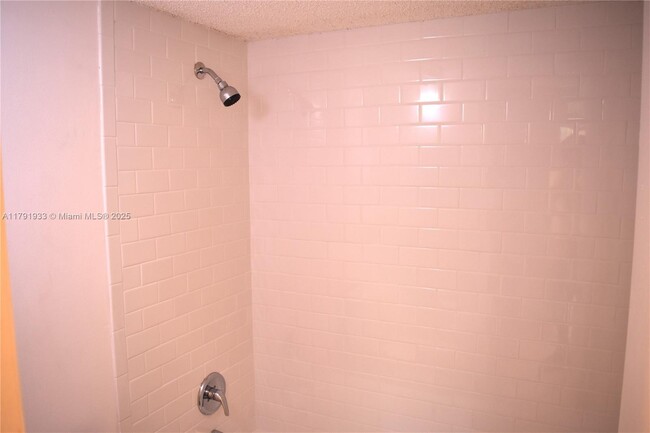 Building Photo - 4401 W McNab Rd