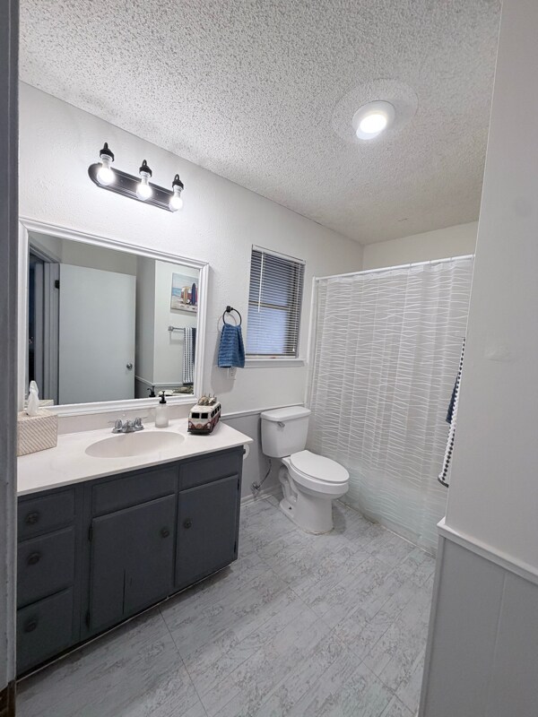 Building Photo - 7418 Meadow Cliff St