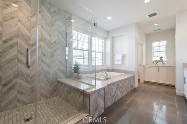 Building Photo - 101 Windswept