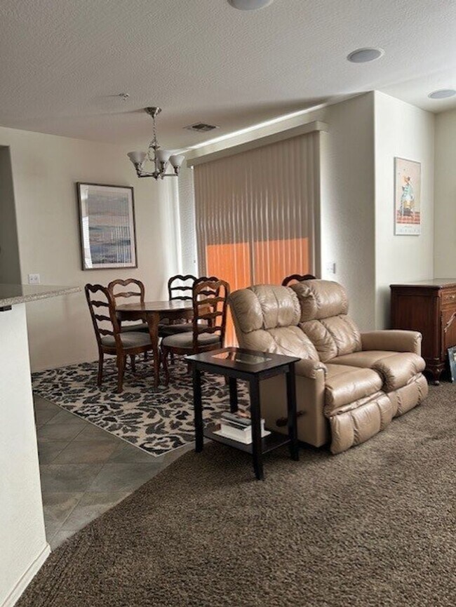 Building Photo - 2 bedroom /2 bath with a garage located in the  Popular Muirfield Village Townhomes