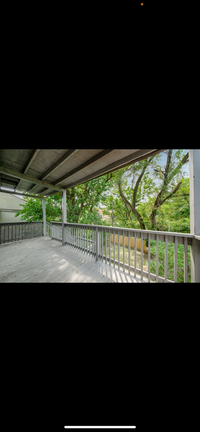 Building Photo - 7642 S Eggleston Ave