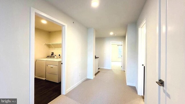 Building Photo - 229 Wynstone Ct