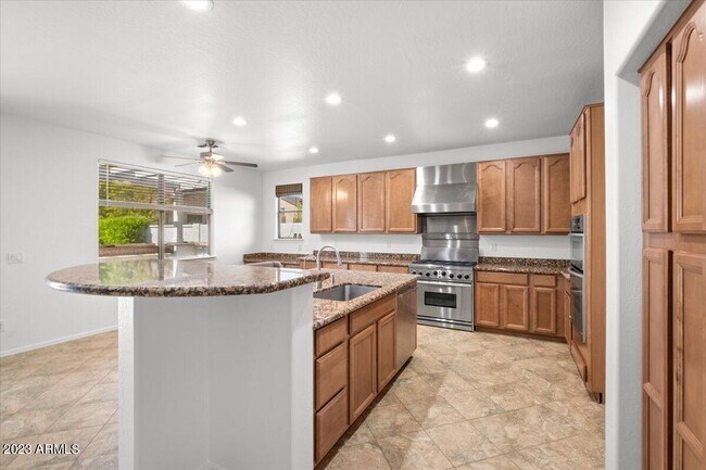 Building Photo - 4411 W Paseo Way