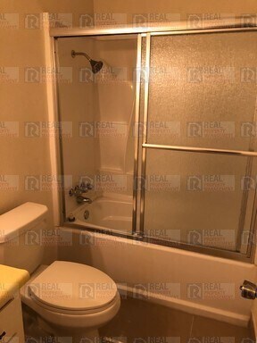 Building Photo - Modesto 3 Bedroom 2 Bath Home