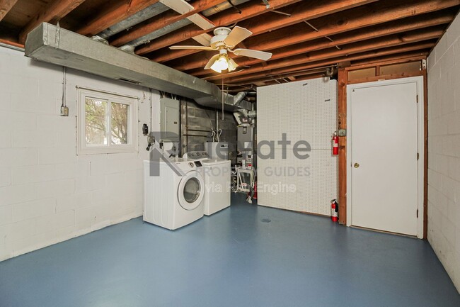 Building Photo - 7808 E Yardley Rd