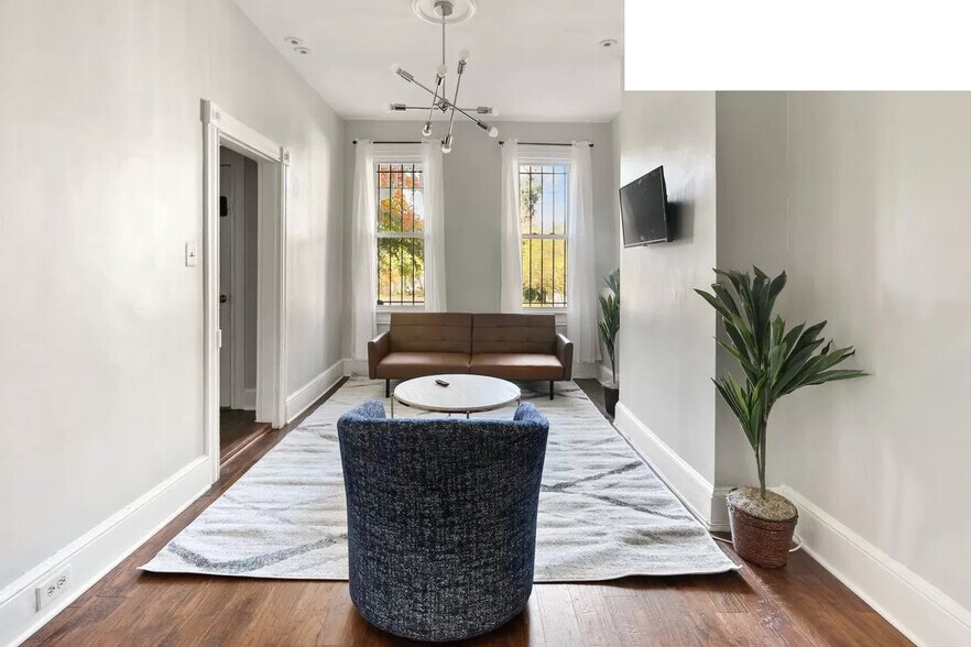 Building Photo - 2124 13th St SE