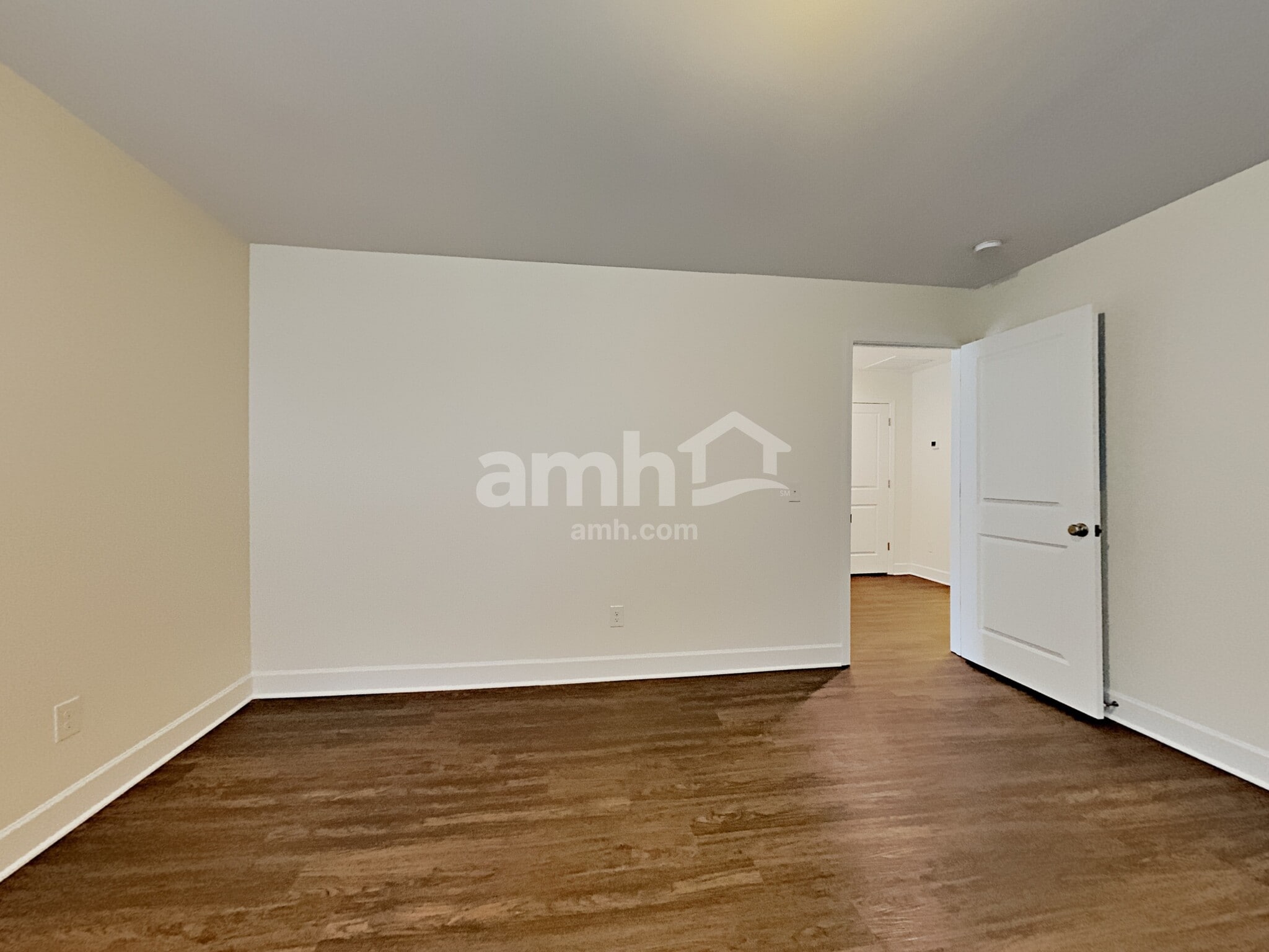 Building Photo - 4945 Chutney Dr