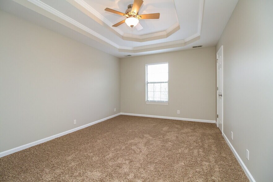 Building Photo - 6536 Broken Bow Dr