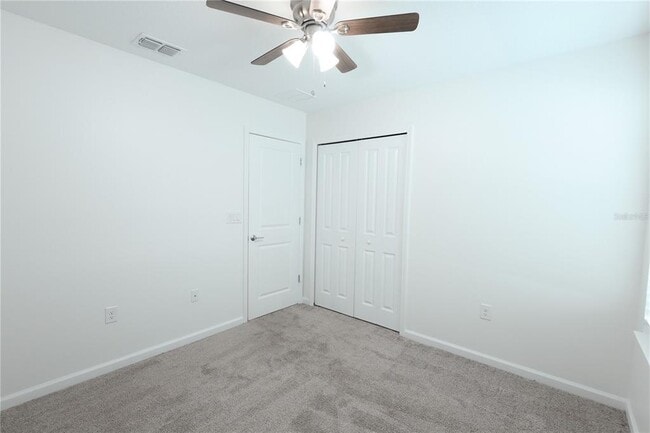 Building Photo - 1821 Heart Lk Dr