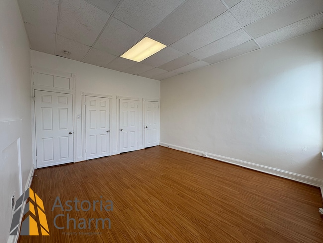 Building Photo - Updated 4 BR Home with Spacious Yard & Pre...
