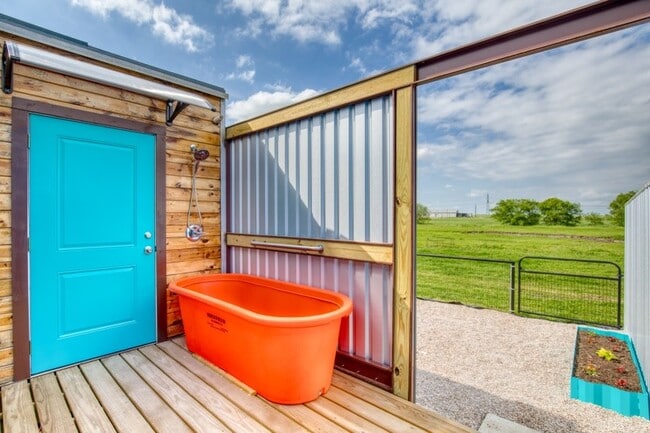 Building Photo - 6449 S Interstate 35